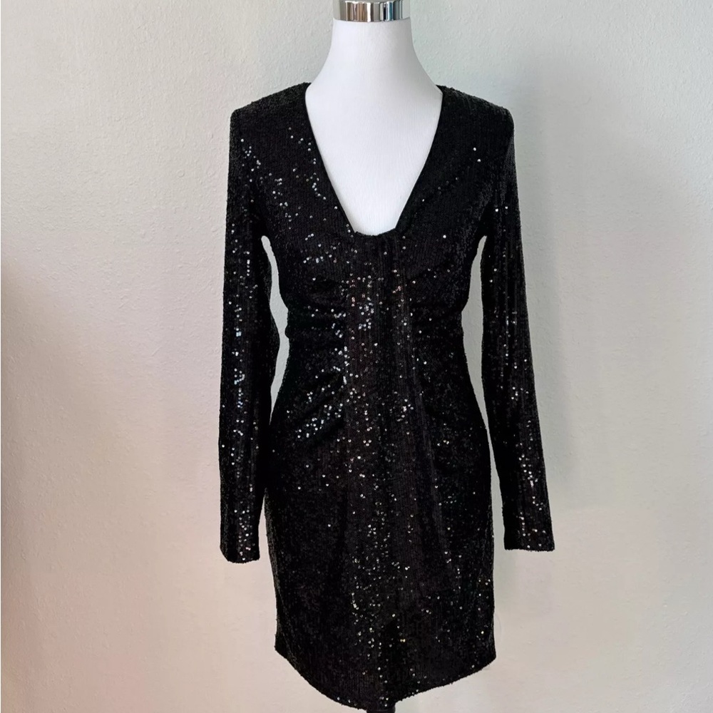 ONE33 Dress Womans 2 Black Sequin Knee Length V Neck Social NWT
